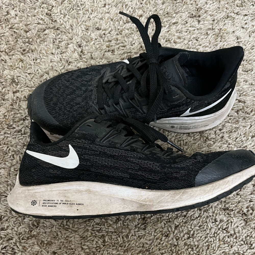 black nike running shoes